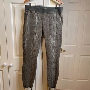 XCVI Large Legging Snake Print Olive